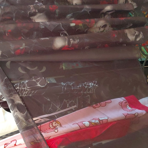 KILLSTAR 4X FAIRY MOSS MESH COVER UP RED/BLACK SCULLS,ROSES,BATS PRINT - Picture 6 of 8